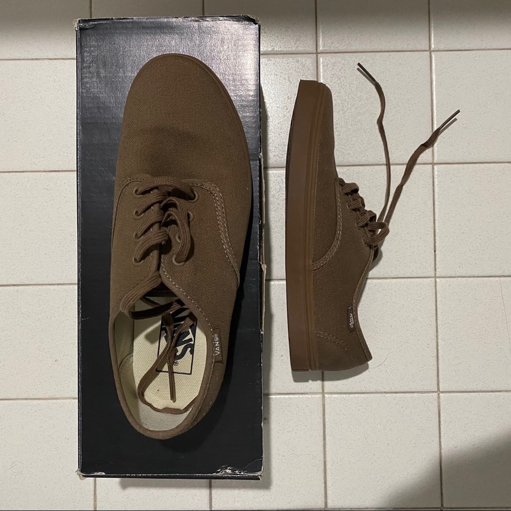 Shitake/Gum Vans